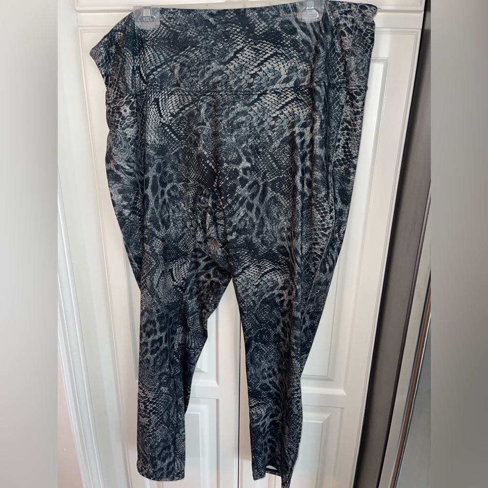 DG2 Diane Gilman Plus Size Leggings 2X‎